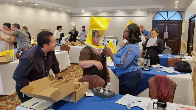 PAHO trains healthcare workers in respiratory protection PAHO trains healthcare workers in respiratory protection